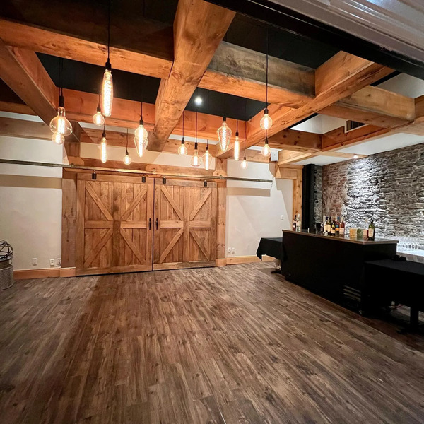 Capers Brasserie & Wine Bar