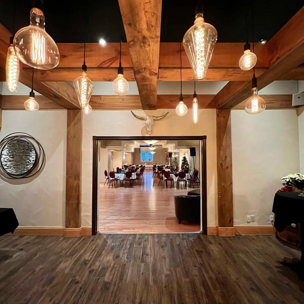 Capers Brasserie & Wine Bar