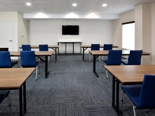 Holiday Inn Express Richmond Northwest I-64 - Short Pump