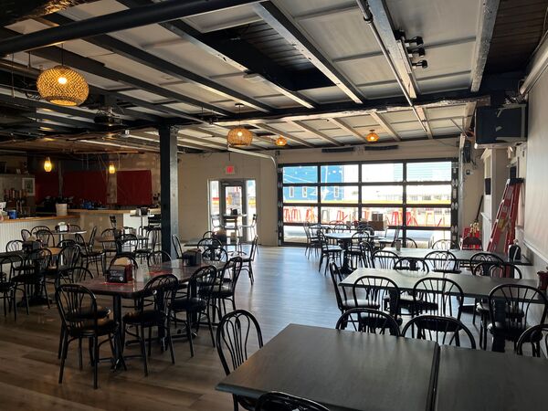 Porthole Restaurant & Pub