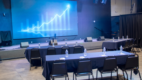 La Familia Soundstage