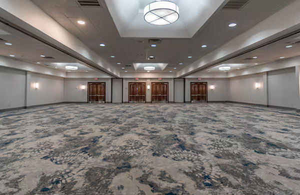 DoubleTree by Hilton New Bern - Riverfront