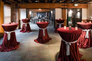 Hatback Bar & Grille