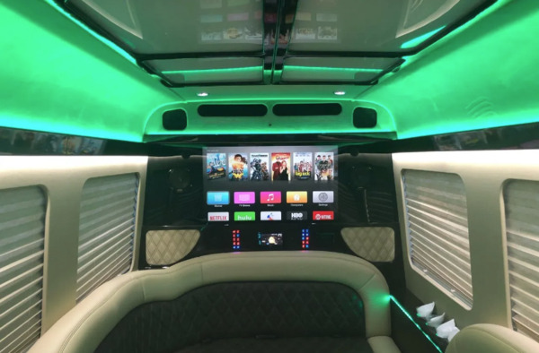 Moonlight Limo & Party Bus