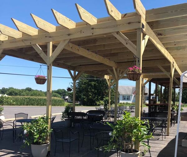 DeThomasi's Five Points Inn