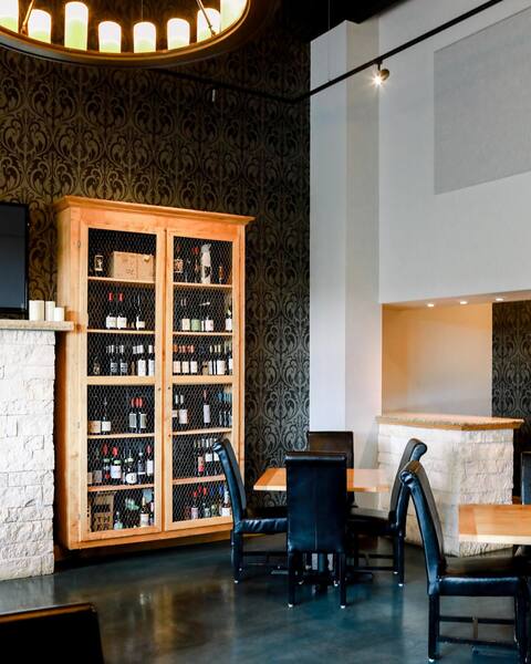 GIA Drink Eat Listen