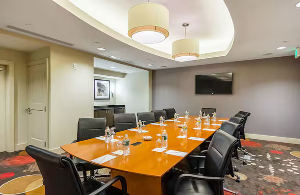 Embassy Suites Newark Airport