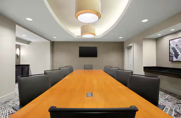 Embassy Suites Newark Airport