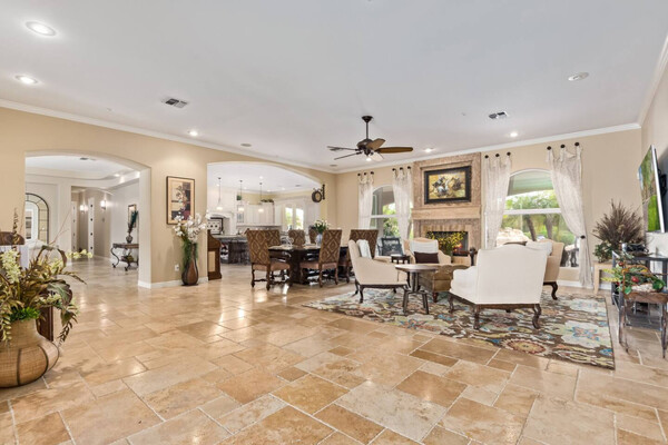 Peoria Pool House Resort