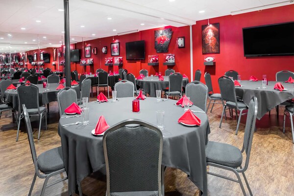 Riverfront Steakhouse