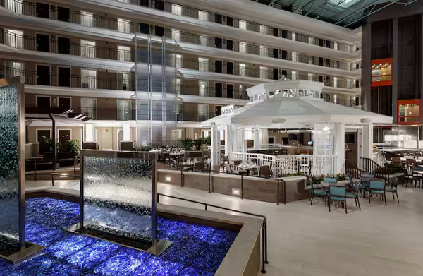 Embassy Suites Lake Buena Vista Resort