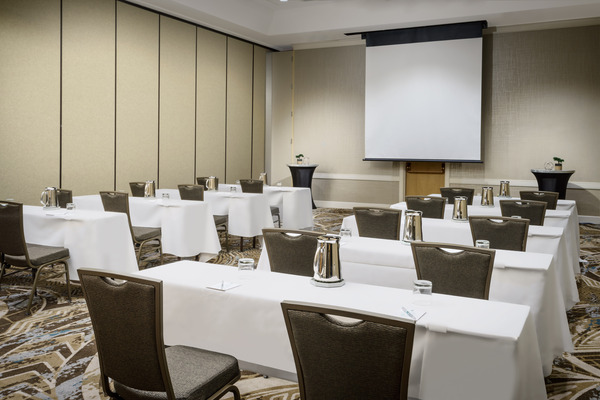 Embassy Suites Lake Buena Vista Resort