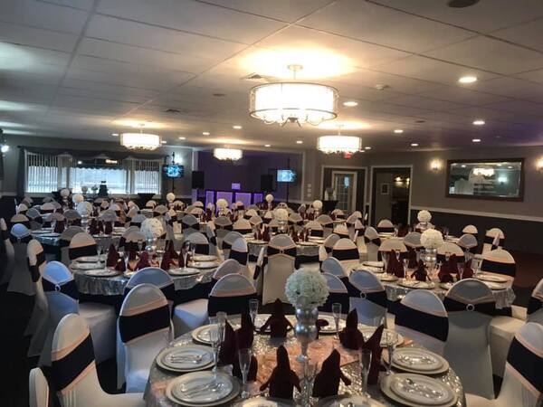 Summit View Banquet and Meeting House & Hamels Creative Catering