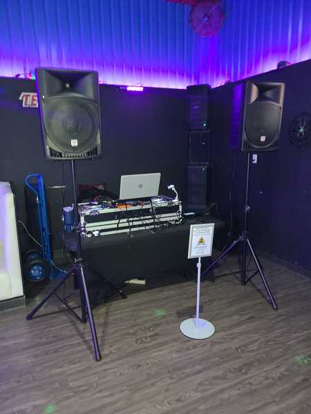 DEE JAY SERVICES - Walnut Creek