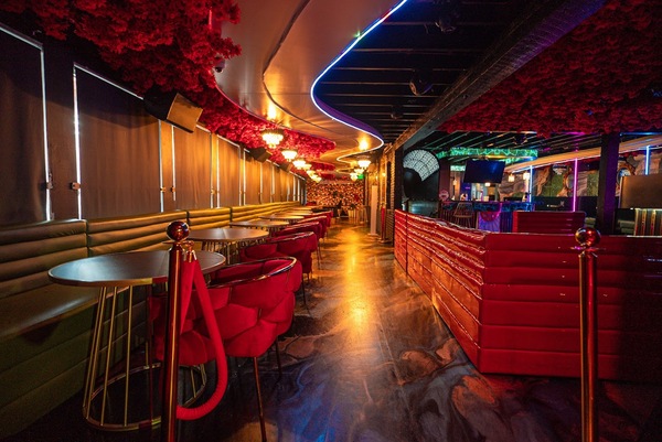 Black Diamond Restaurant and Lounge