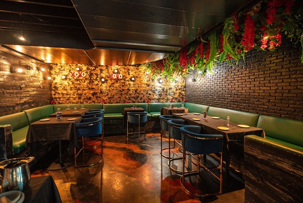 Black Diamond Restaurant and Lounge