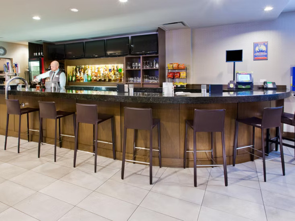 Holiday Inn Vancouver Centre