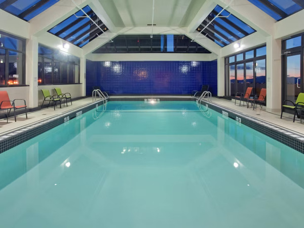 Holiday Inn Vancouver Centre