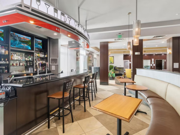 Holiday Inn Hotel & Suites Waco Northwest