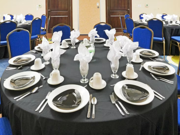 Holiday Inn Hotel & Suites Waco Northwest