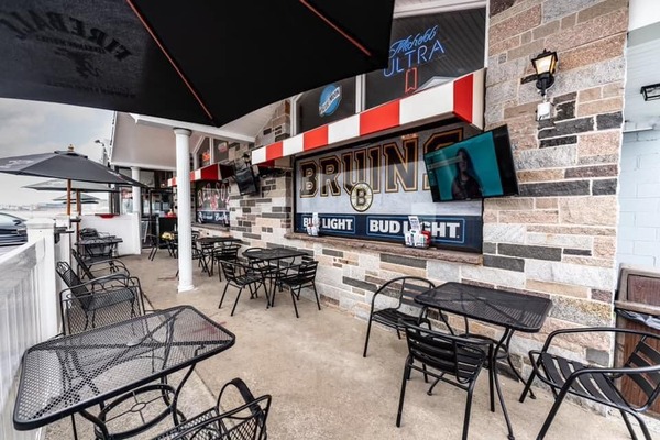 The Rally Sports Bar and Grill