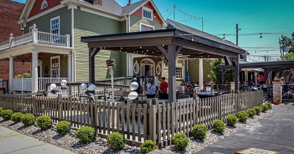 Union Restaurant and GameYard