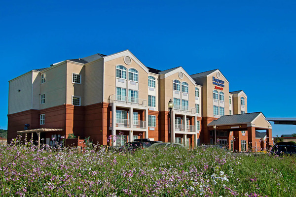 Fairfield Inn and Suites by Marriott Fairfield Napa Valley
