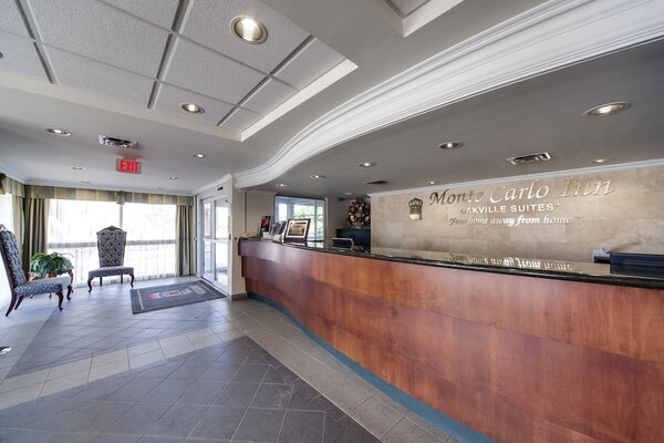 Monte Carlo Inn Oakville Suites