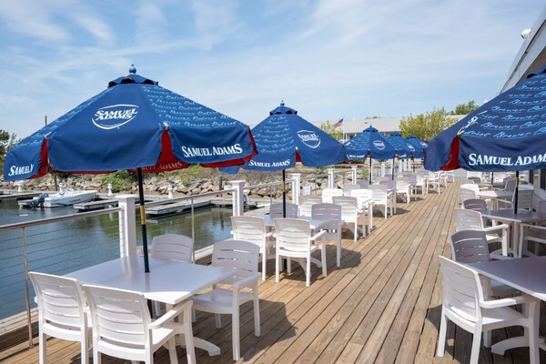 Skippy's Pier I Restaurant & Marina