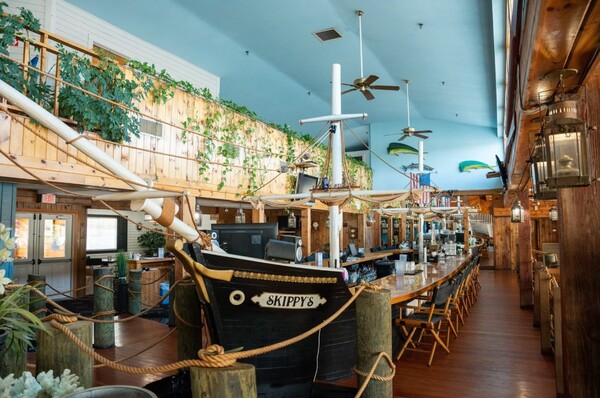 Skippy's Pier I Restaurant & Marina