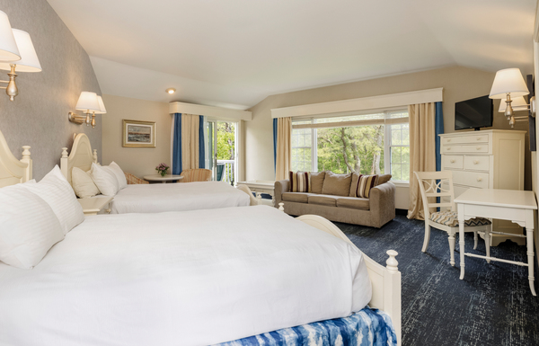 Blue Water Resort - Red Jacket Resorts