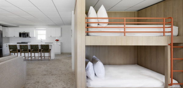 Blue Water Resort - Red Jacket Resorts