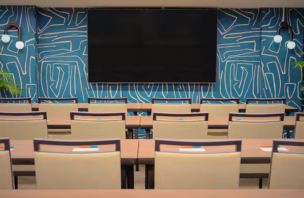 The Ambassador Hotel of Waikiki, Tapestry Collection by Hilton