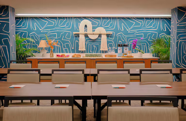 The Ambassador Hotel of Waikiki, Tapestry Collection by Hilton