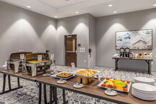 Cambria Hotel University Center