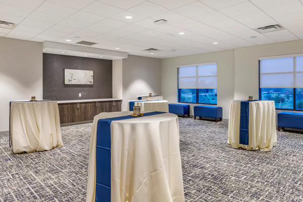 Cambria Hotel University Center