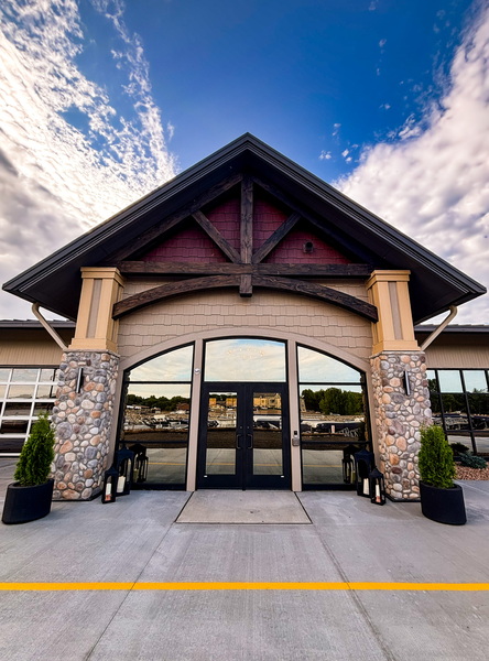 The Shores at Woodland Resort