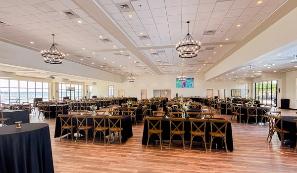 The Shores at Woodland Resort