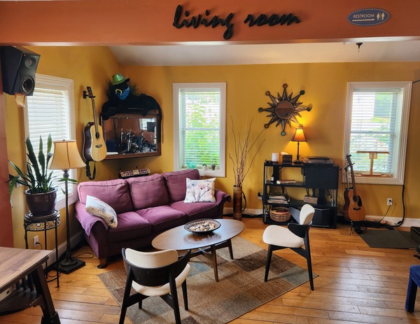 Ground Floor, Freeport