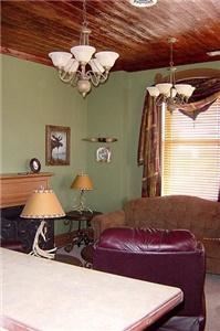 The River Rose Hotel