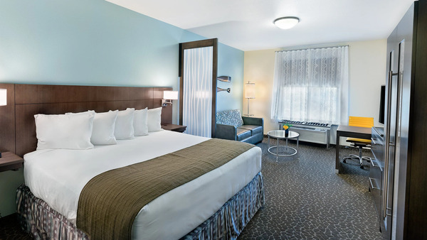 Oxford Suites Bellingham