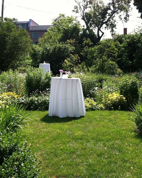 Moffatt-Ladd House & Garden