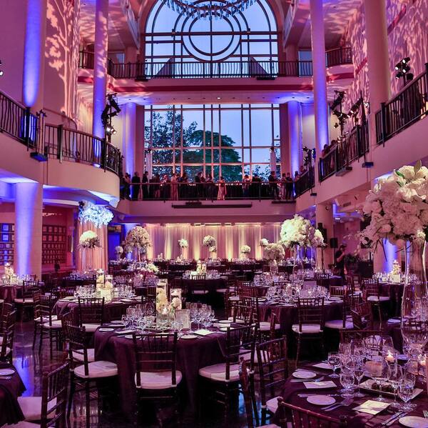 Tsakopoulos Library Galleria