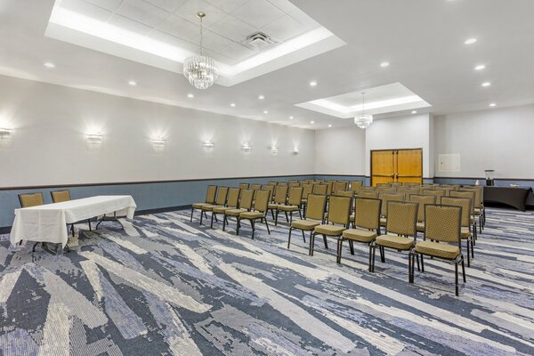 Comfort Suites Ogden Conference Center