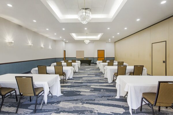 Comfort Suites Ogden Conference Center