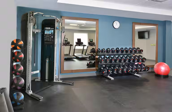 Hampton Inn & Suites by Hilton Charlotte North I 485