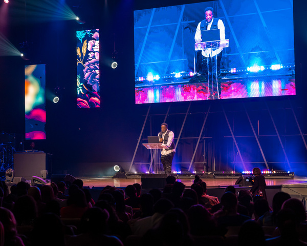 Iconic Optix Photography