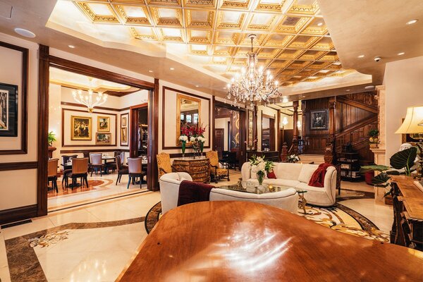 Neighbourgood Sutter Mansion