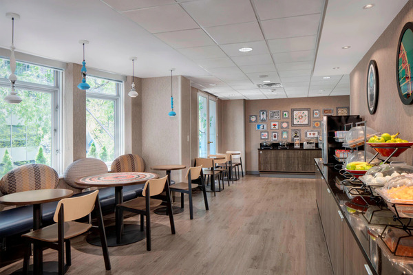 Fairfield Inn & Suites Chicago Downtown/Magnificent Mile