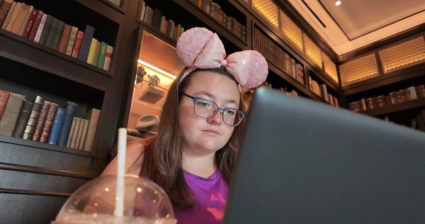 Experience Life With Lo